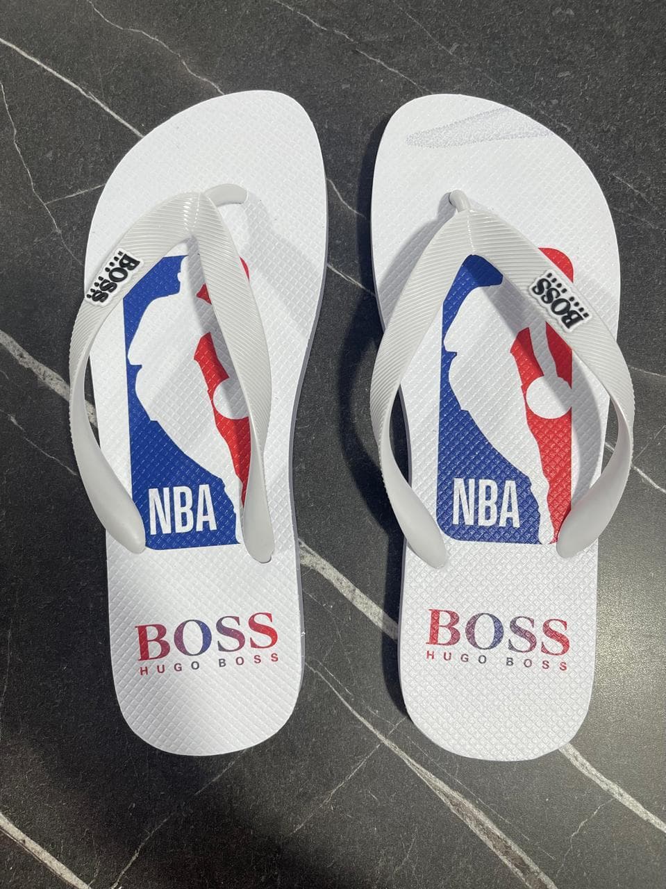 Chinelo Boss Branco NBA