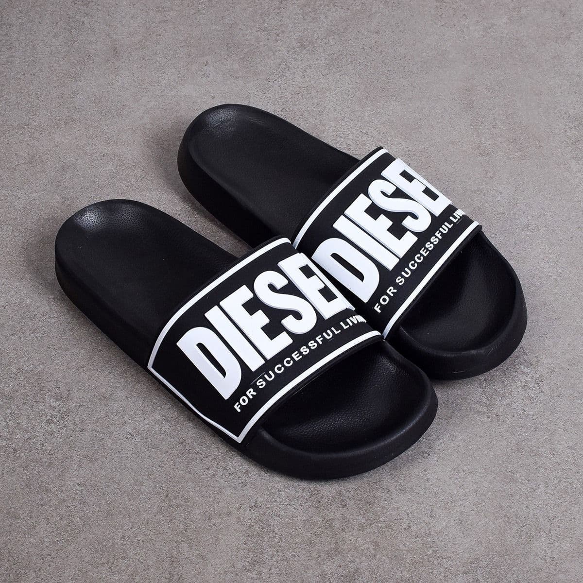 Chinelo Diesel Preto